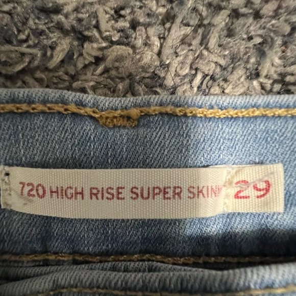 𝅺LEVI’S 720 High Rise Skinny - Picture 4 of 6